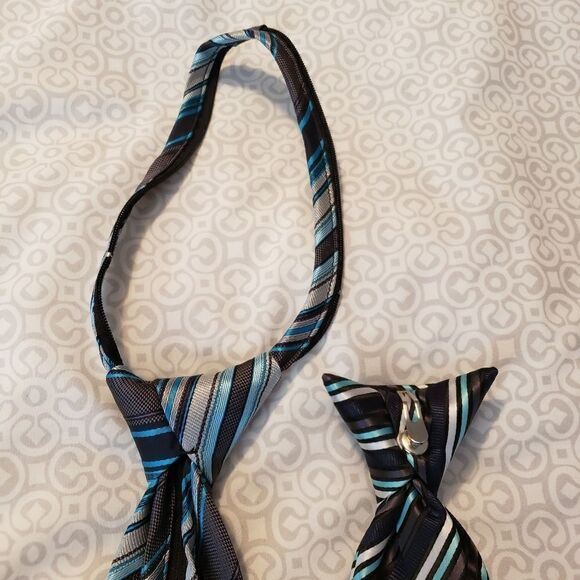 BERGAMO NEW YORK LITTLE BOYS TIES - Picture 3 of 4